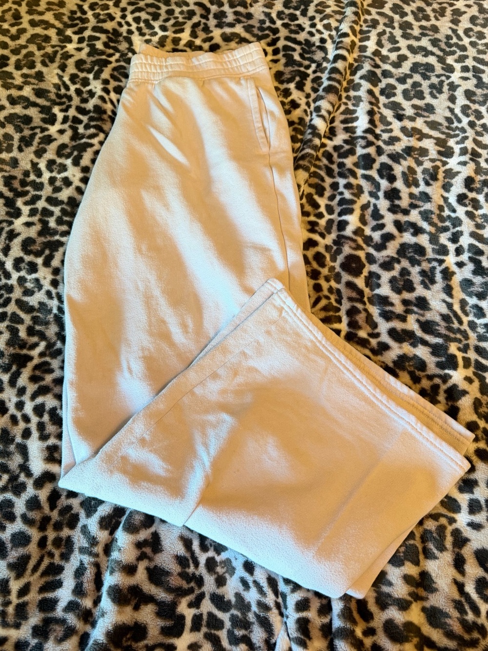 Hollister senior baggy sweatpants size small